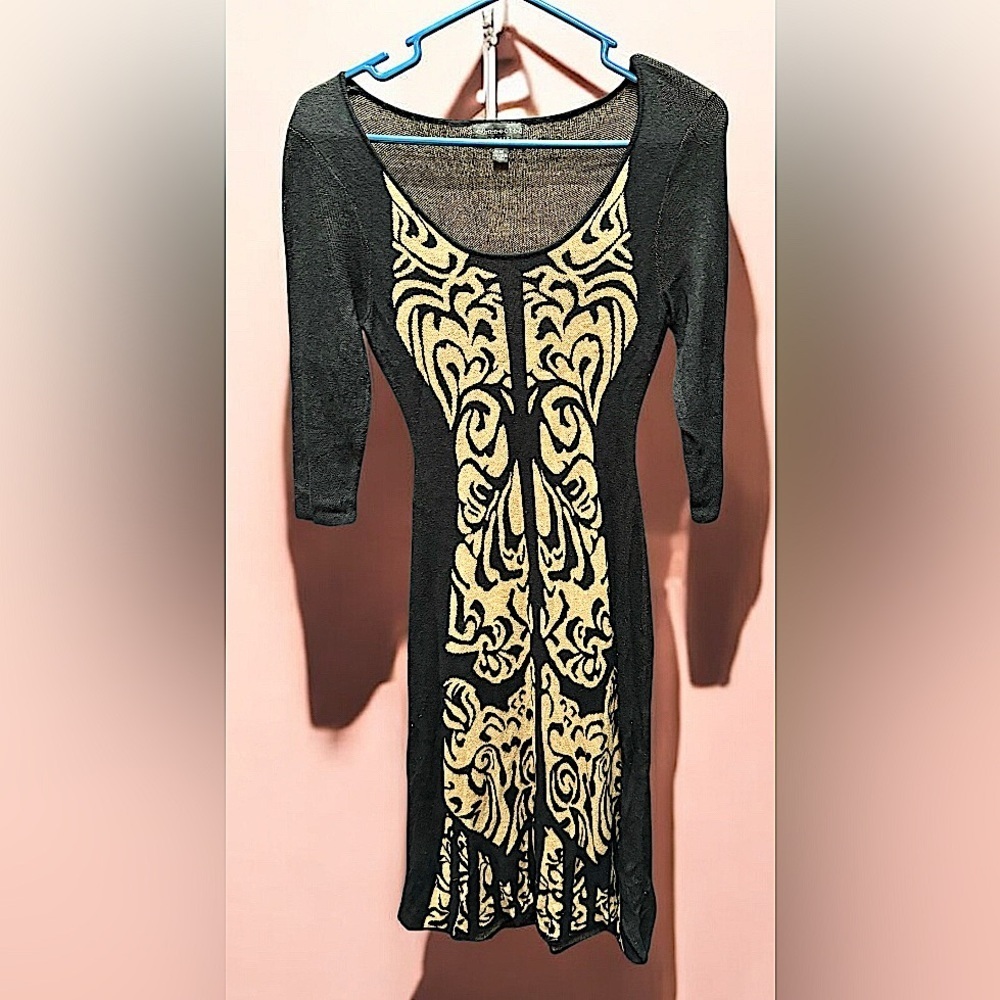 Connected apparel Dress MEDIUM length 42in pit to pit 13in stretches a lot more